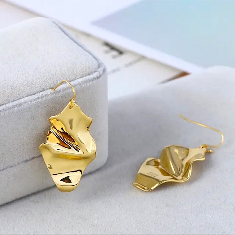 ALEXIS BITTAR Gold Crumpled Wire Drop Earrings - Picture 13 of 13